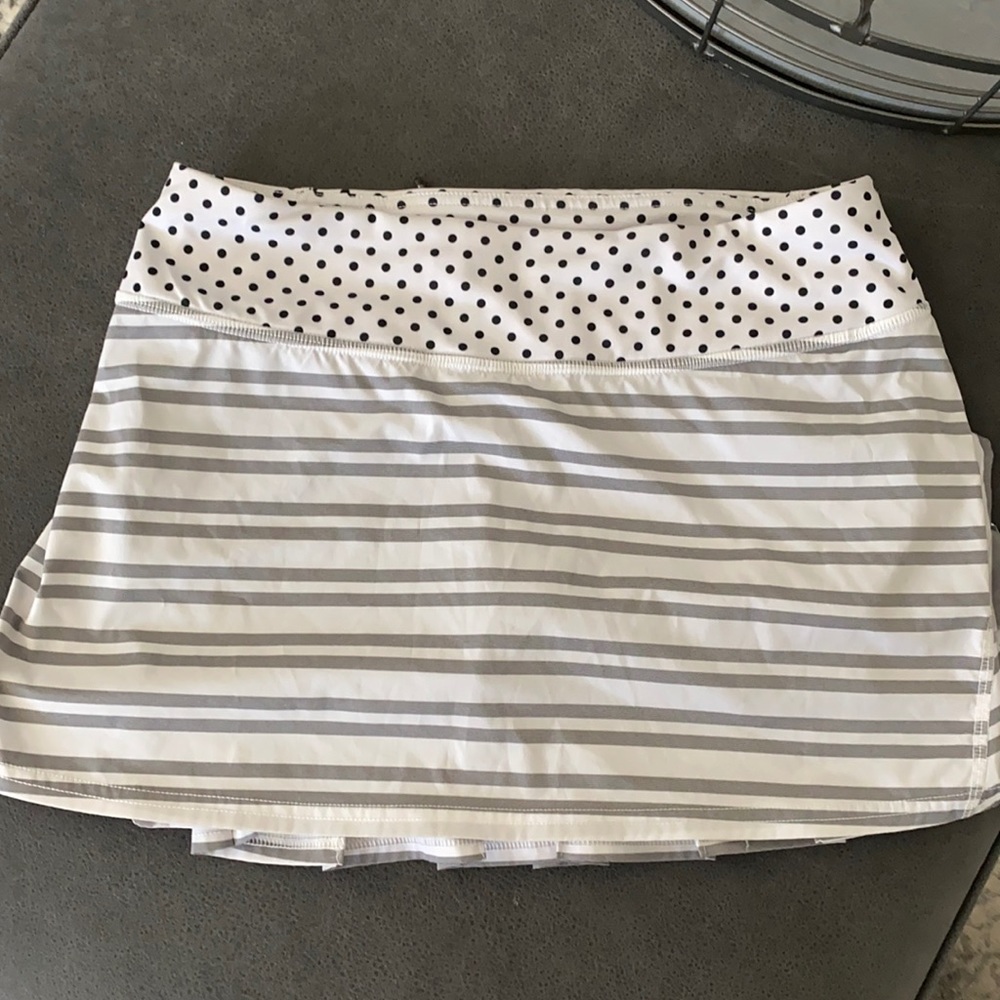 Lululemon run pacesetter skort size 4